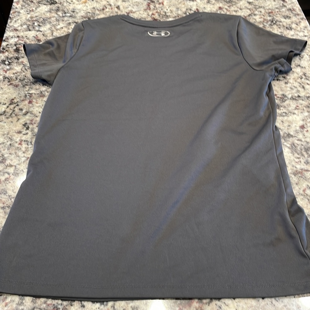 Under Armour ladies shirt - Picture 4 of 4